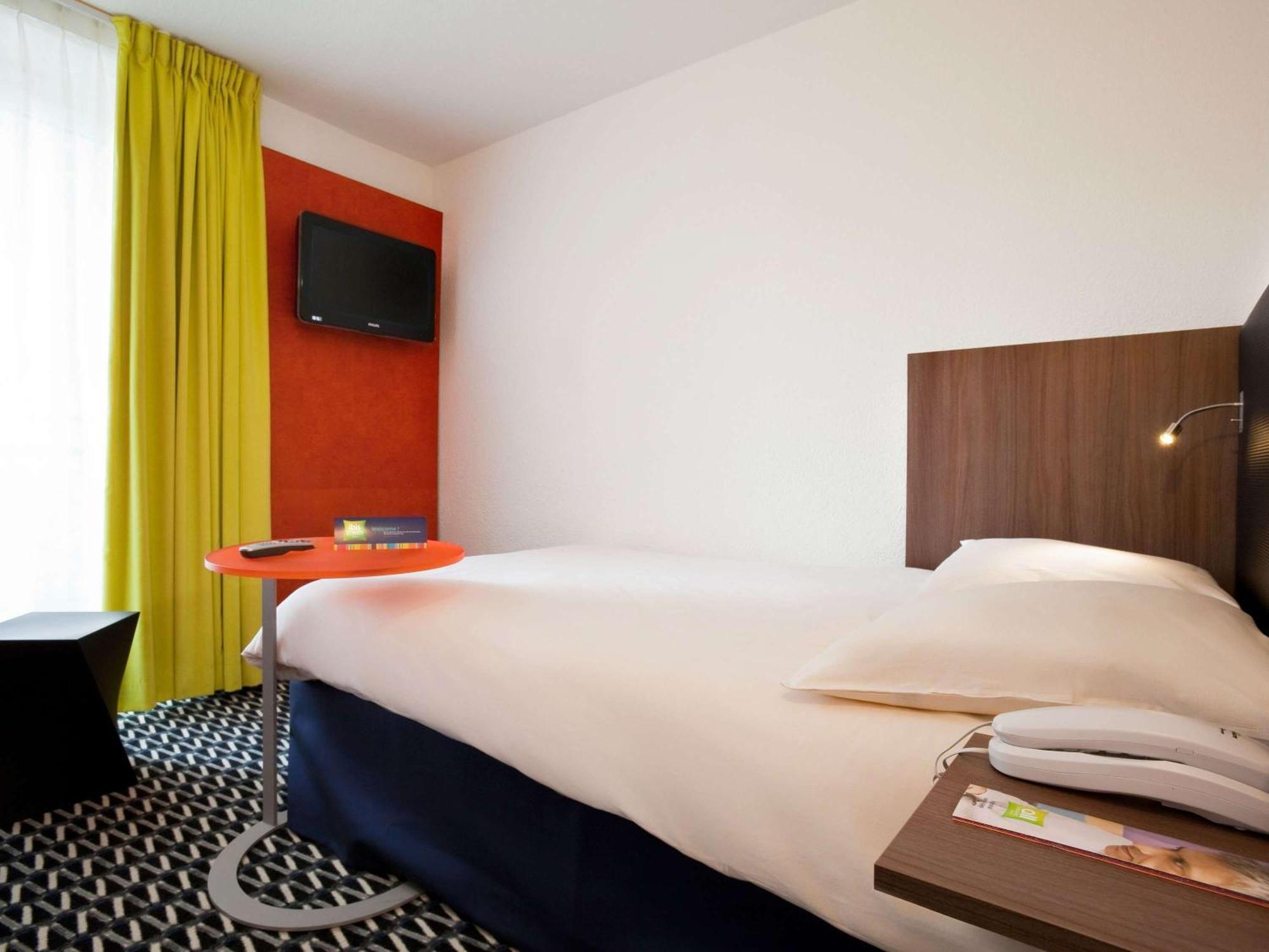 Ibis Styles Paris Republique Le Marais Hotel Exterior photo